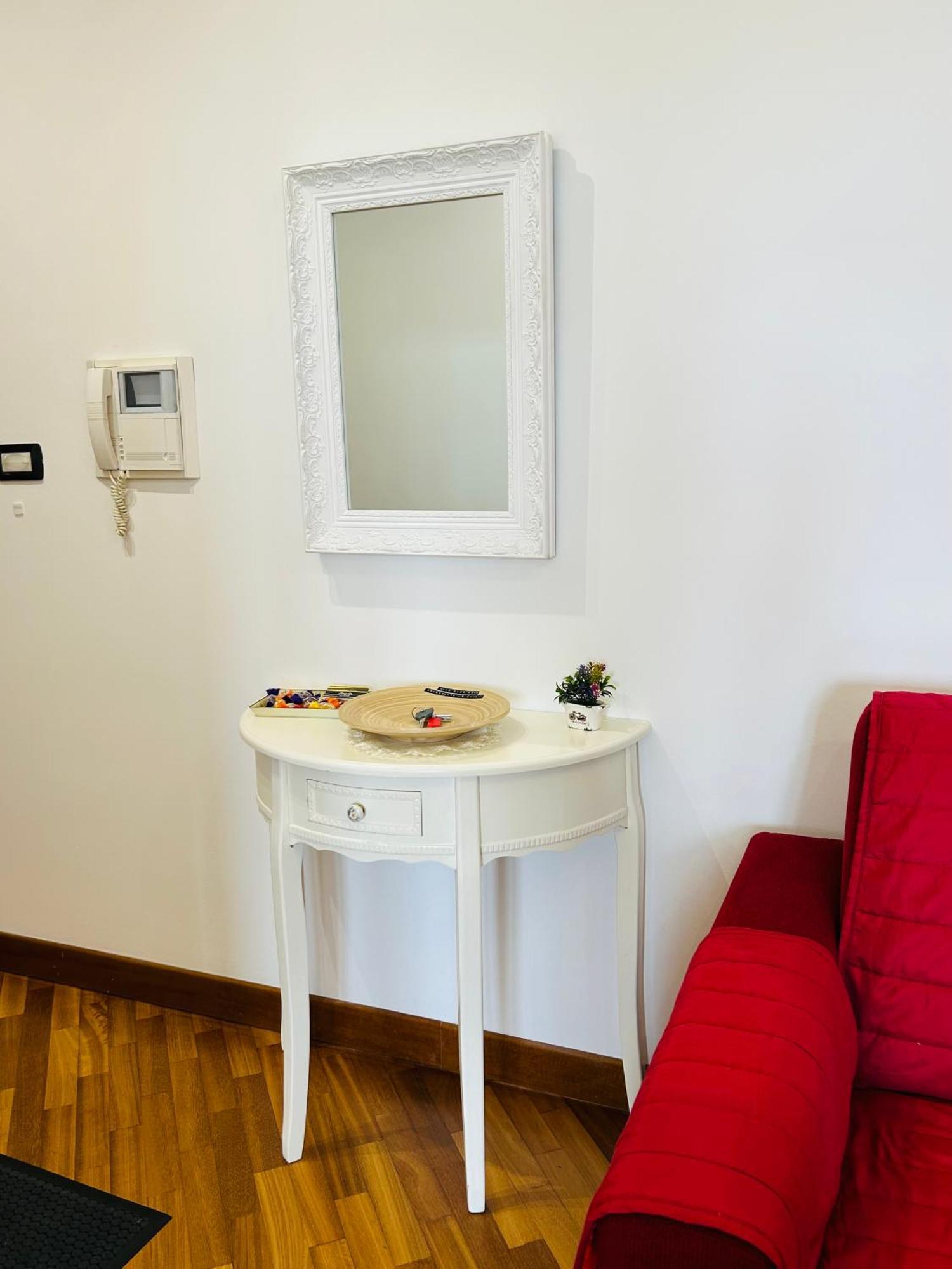 The House Room Aeroporto ฟิวมิชีโน ภายนอก รูปภาพ